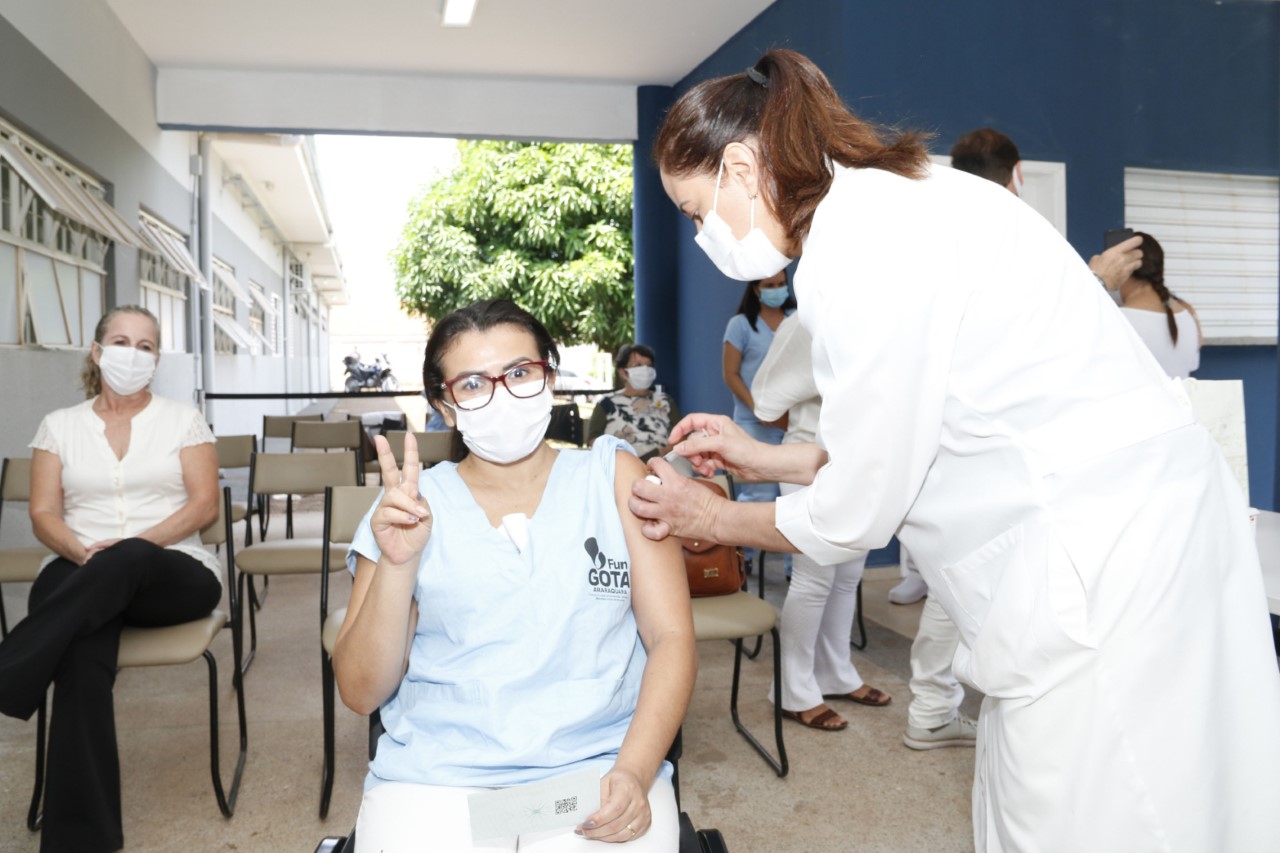 Região de Araraquara recebe 11 mil doses da vacina de Oxford