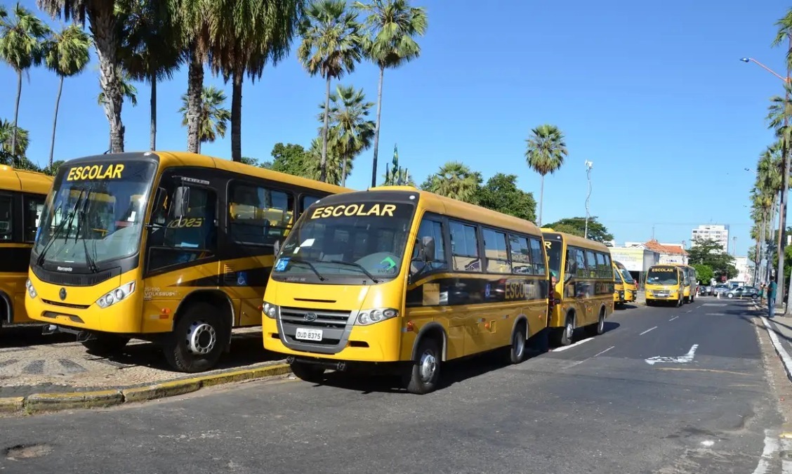 Mães denunciam problemas no transporte de crianças com deficiência em Araraquara