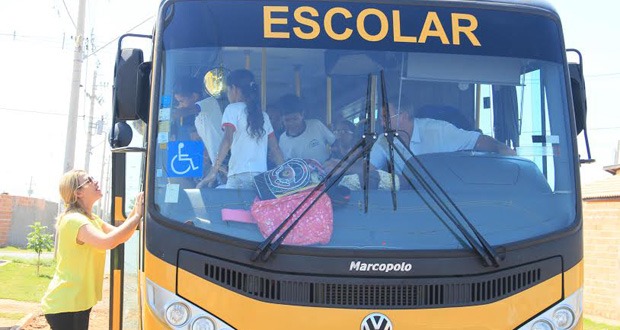 Câmara aprova por unanimidade proposta de transporte escolar enviada pelo prefeito Lapena após veto a projeto da oposição