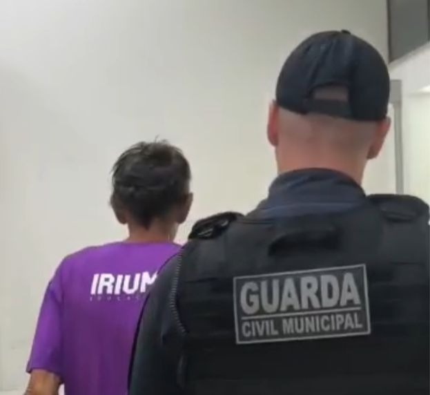 GAT da GCM prende mulher procurada por tráfico no Jardim Tamoio