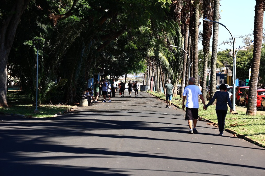 Semana começa com calor, mas frente fria muda o tempo em Araraquara; veja quando
