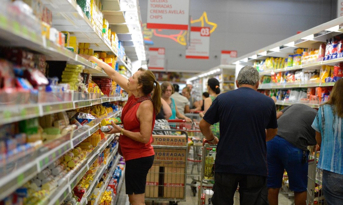 Trabalho: Supermercados abrem dezenas de vagas de emprego em Araraquara; confira requisitos