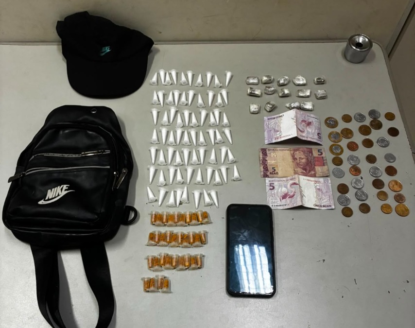 Jovem é preso pela PM com cocaína, crack e maconha em ponto de tráfico no Hortência