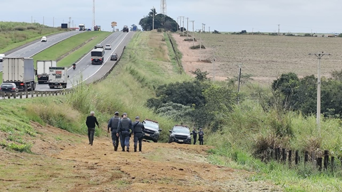 VÍDEO: Carro roubado em Araraquara termina com perseguição e adolescente apreendido pela PM em Ibaté