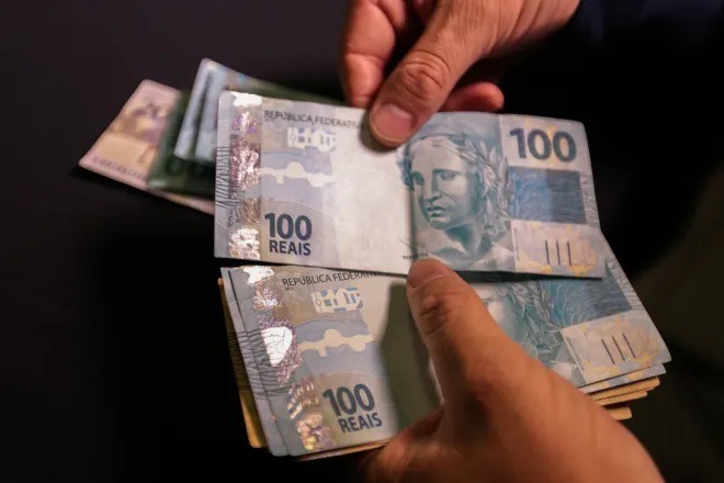 Caixa libera pagamento do FGTS para demitidos no saque-aniversário; veja quem recebe