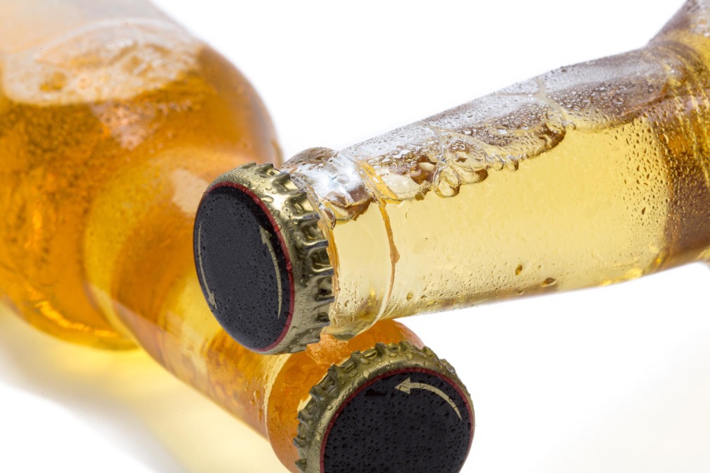 Câmara Araraquara: Projeto contra bebidas adulteradas é adiado após debate sobre garrafas de vidro
