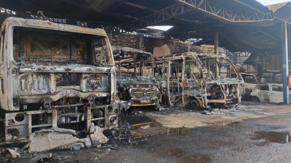 Trabiju deve decretar emergência após incêndio que destruiu frota municipal