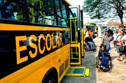Após críticas ao planejamento, Câmara libera R$ 5,1 milhões para transporte escolar especial