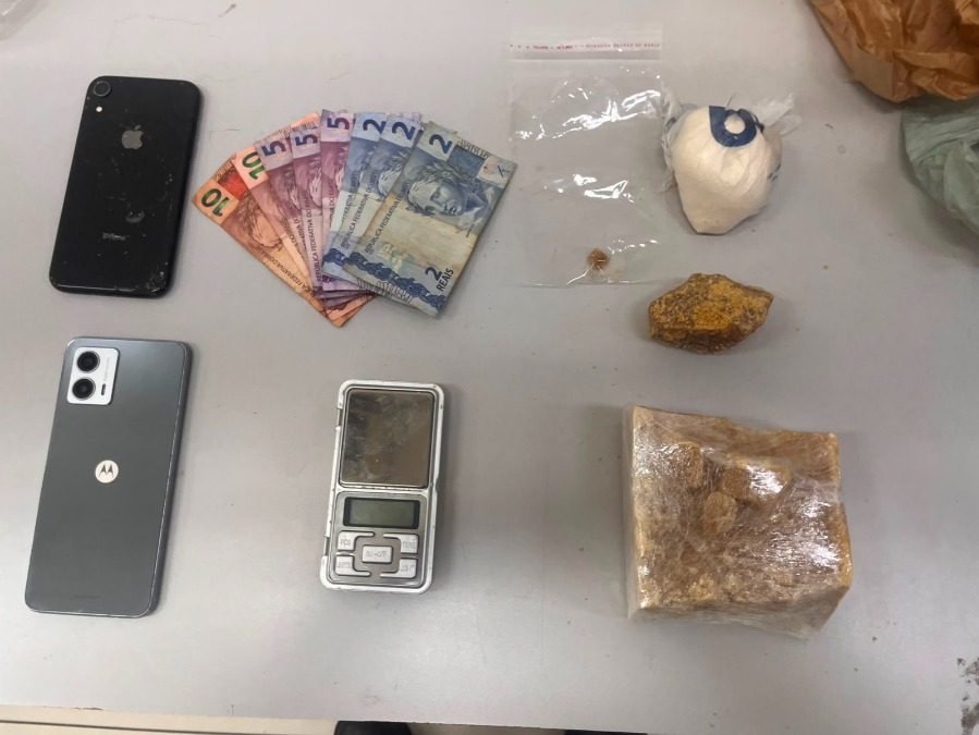 Jovem é detido pela PM com mais de meio quilo de crack em Rincão