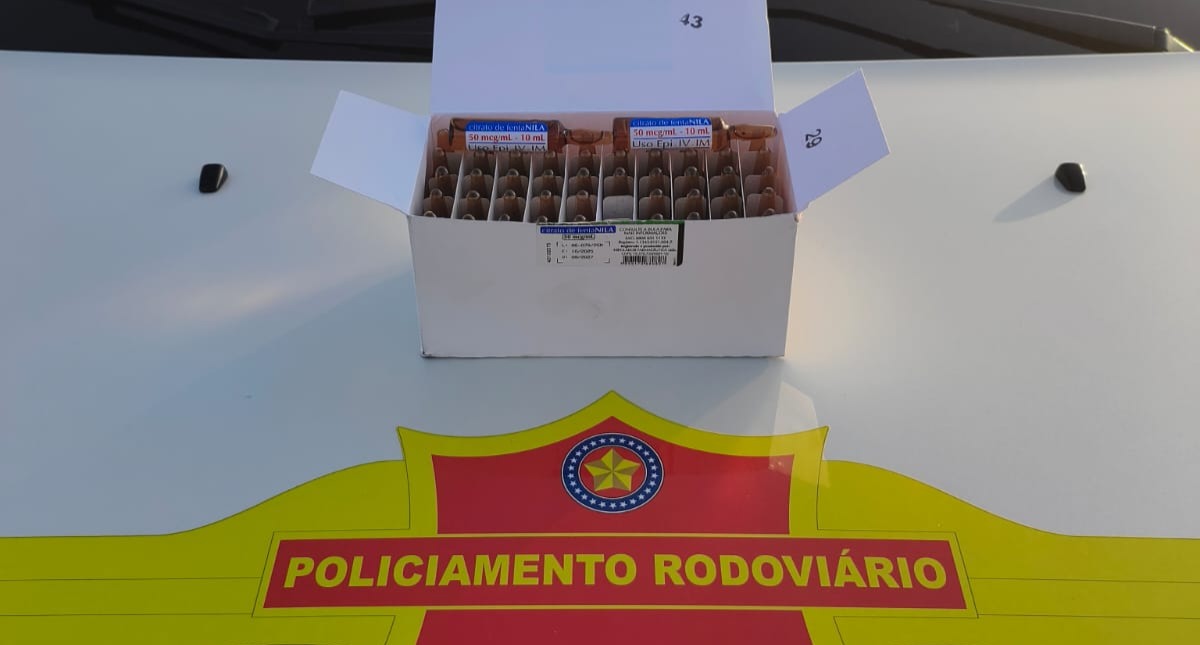VÍDEO: Casal é detido pelo TOR com 50 frascos de fentanil na SP-255 em Rincão