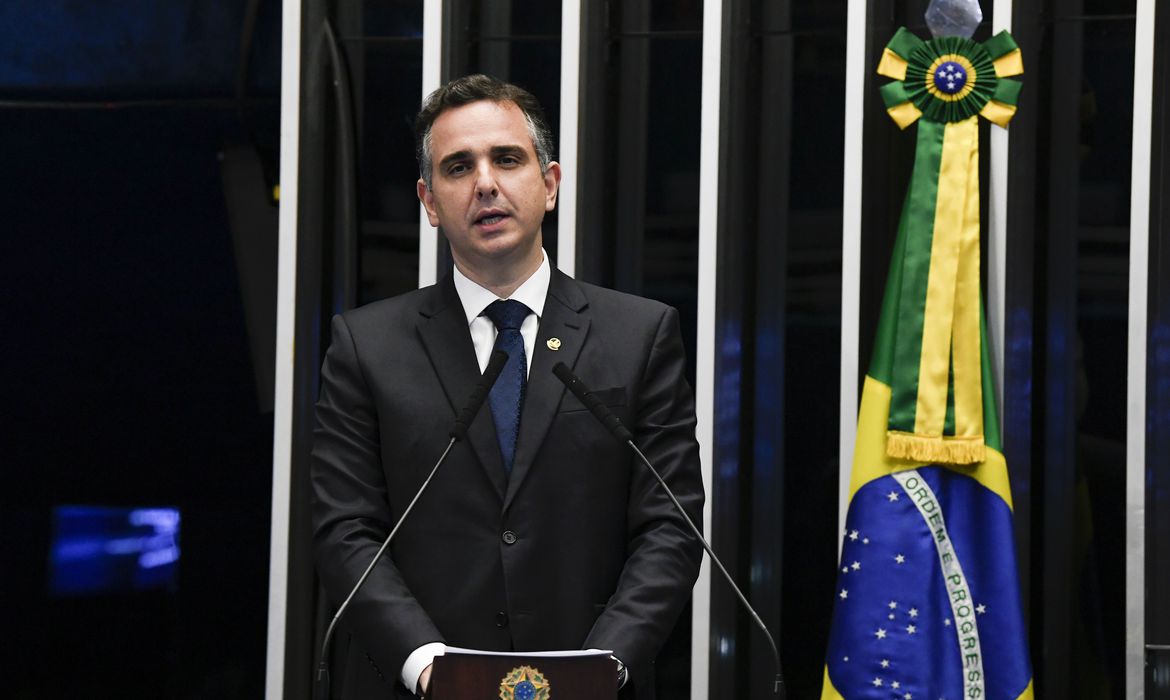 Pacheco defende compra direta de vacinas de covid-19 pelos estados