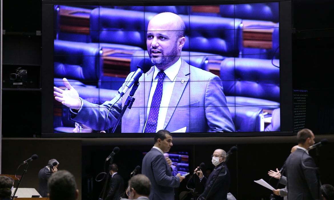 Câmara aprova PEC do Orçamento de Guerra; texto segue para Senado