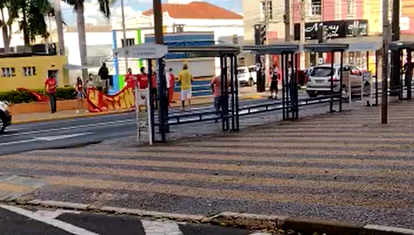 Prefeitura diz que manifestantes responderão por descumprimento do decreto