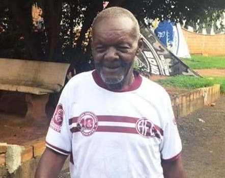 Lua, torcedor símbolo da Ferroviária morre aos 82 anos