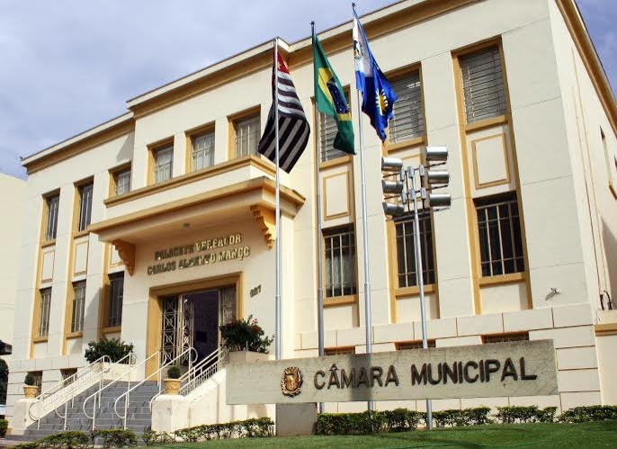 Câmara vota hoje auxílio para adolescentes e jovens de Araraquara