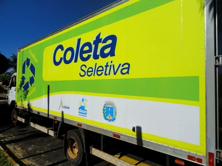 Como ficam as coletas seletiva e domiciliar no feriado de 1 de maio