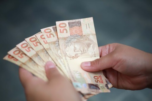 Prefeitura sanciona programa de benefício financeiro para jovens de Araraquara