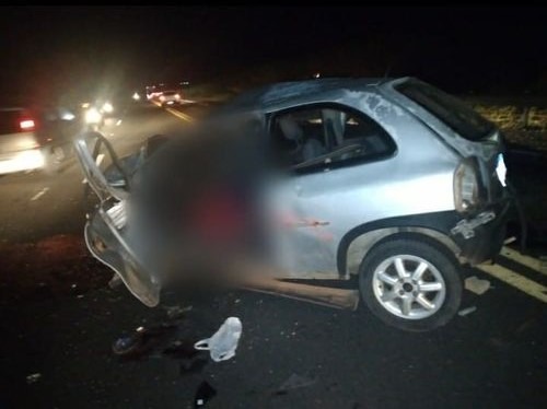 Acidente com 3 carros mata motorista na SP-255 em Boa Esperança do Sul