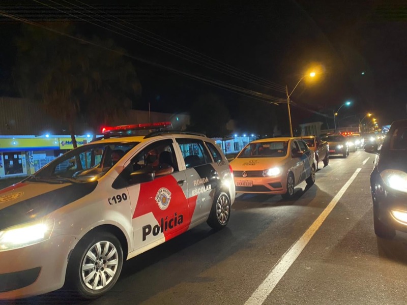 Mercearia é fechada em Matão