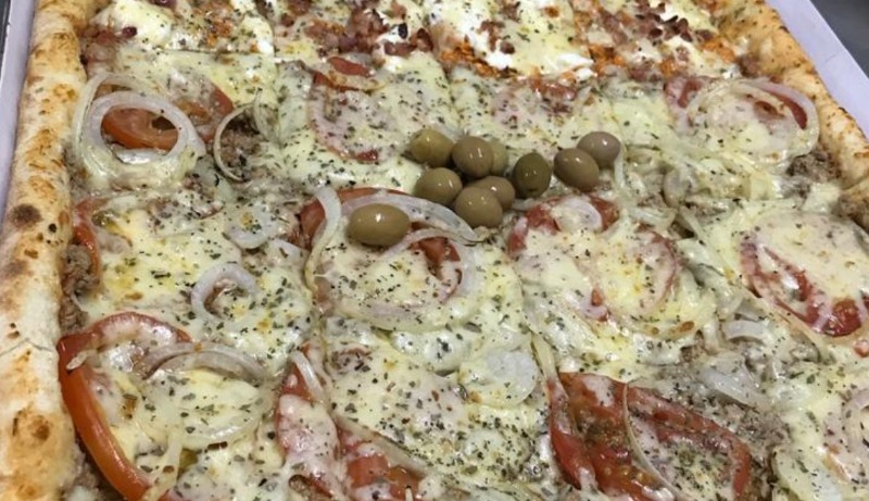 Pizza de quase um metro e 32 pedaços vira febre em Araraquara