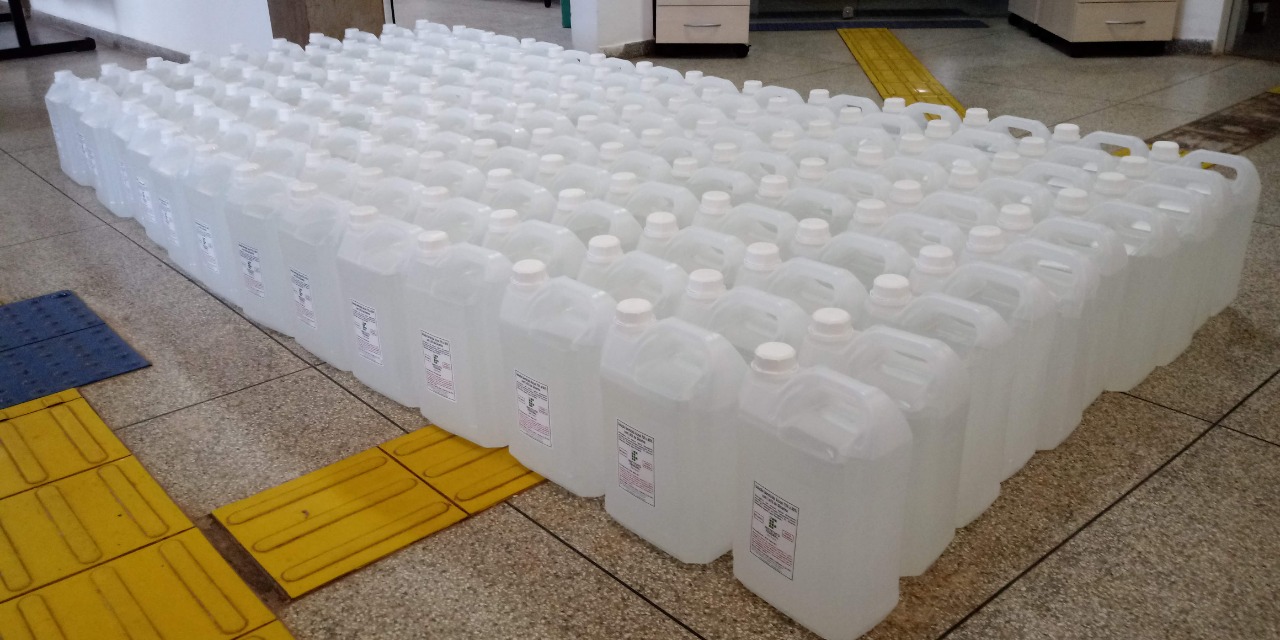 IFSP de Matão doa 1075 litros de álcool líquido 70° glicerinado