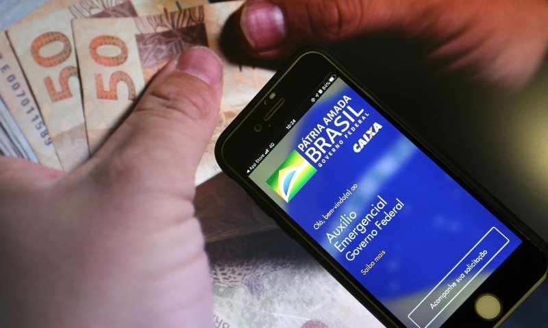 Governo antecipa calendário de transferências e saques da quarta parcela do Auxílio Emergencial