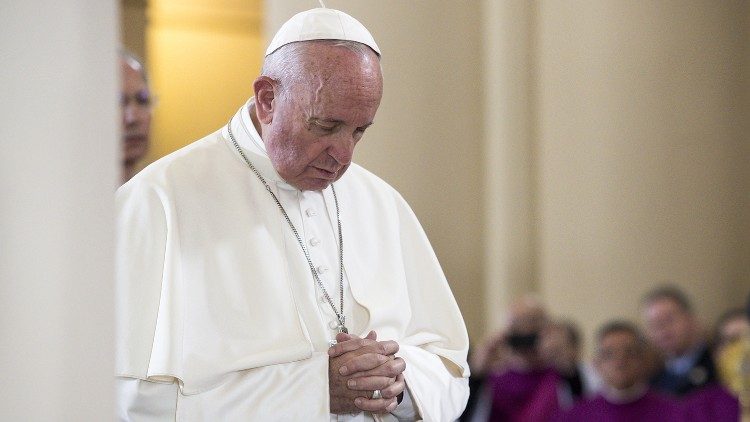 Papa pede orações para cuidadores de pessoas com deficiência