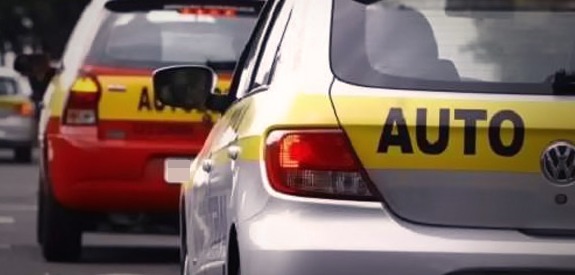 Diferença de preço para tirar CNH pode chegar a R$ 800, alerta Detran.SP
