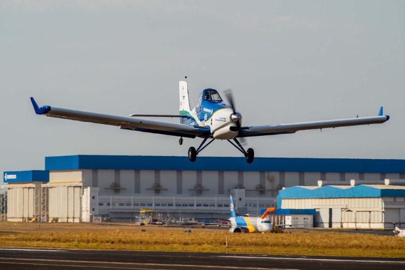 Embraer anuncia primeiro voo de seu avião elétrico em Gavião Peixoto
