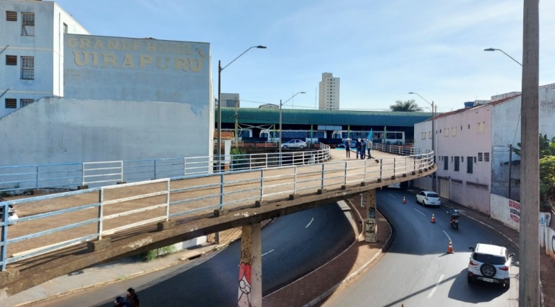 Interdição da Via Expressa para obras em passarela tem inversão de pistas nesta quinta (19)