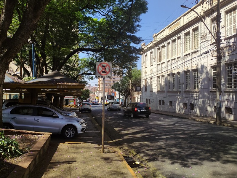 Taxistas que criaram raízes em Araraquara