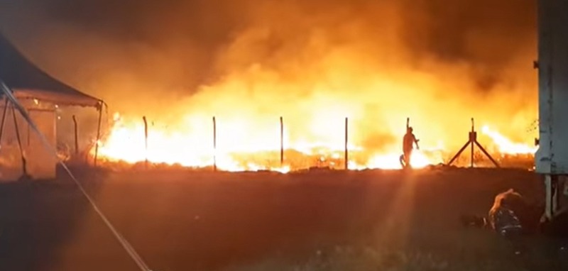 Incêndio em mata assusta e por pouco não atinge circo em Araraquara