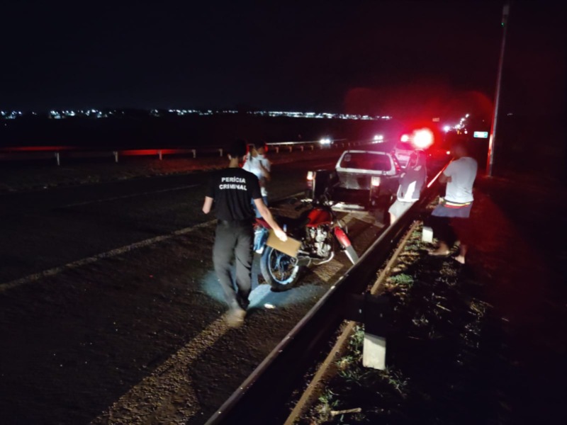Casal fica ferido após acidente de motocicleta em Araraquara