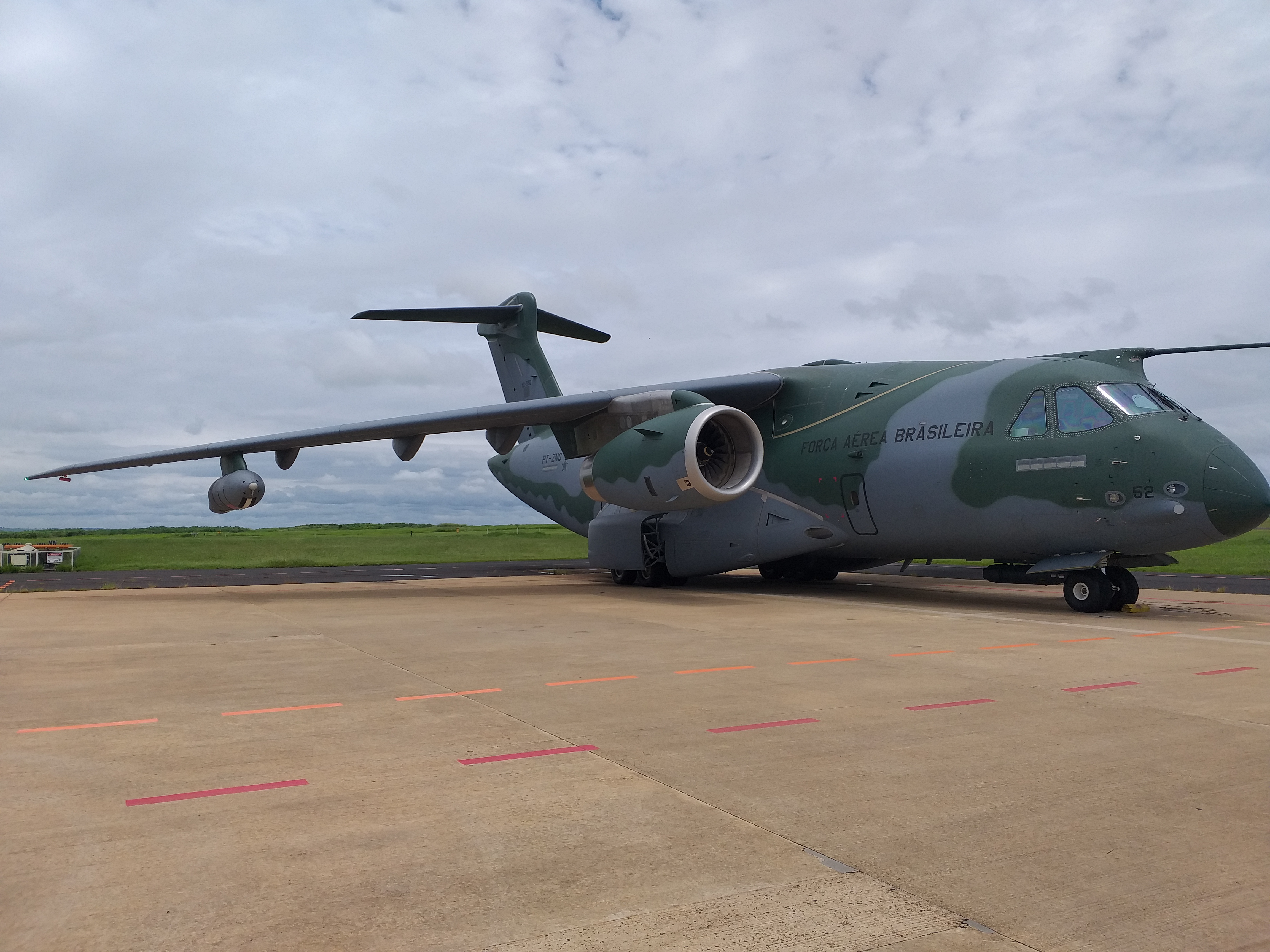 Boeing rompe contrato com a Embraer