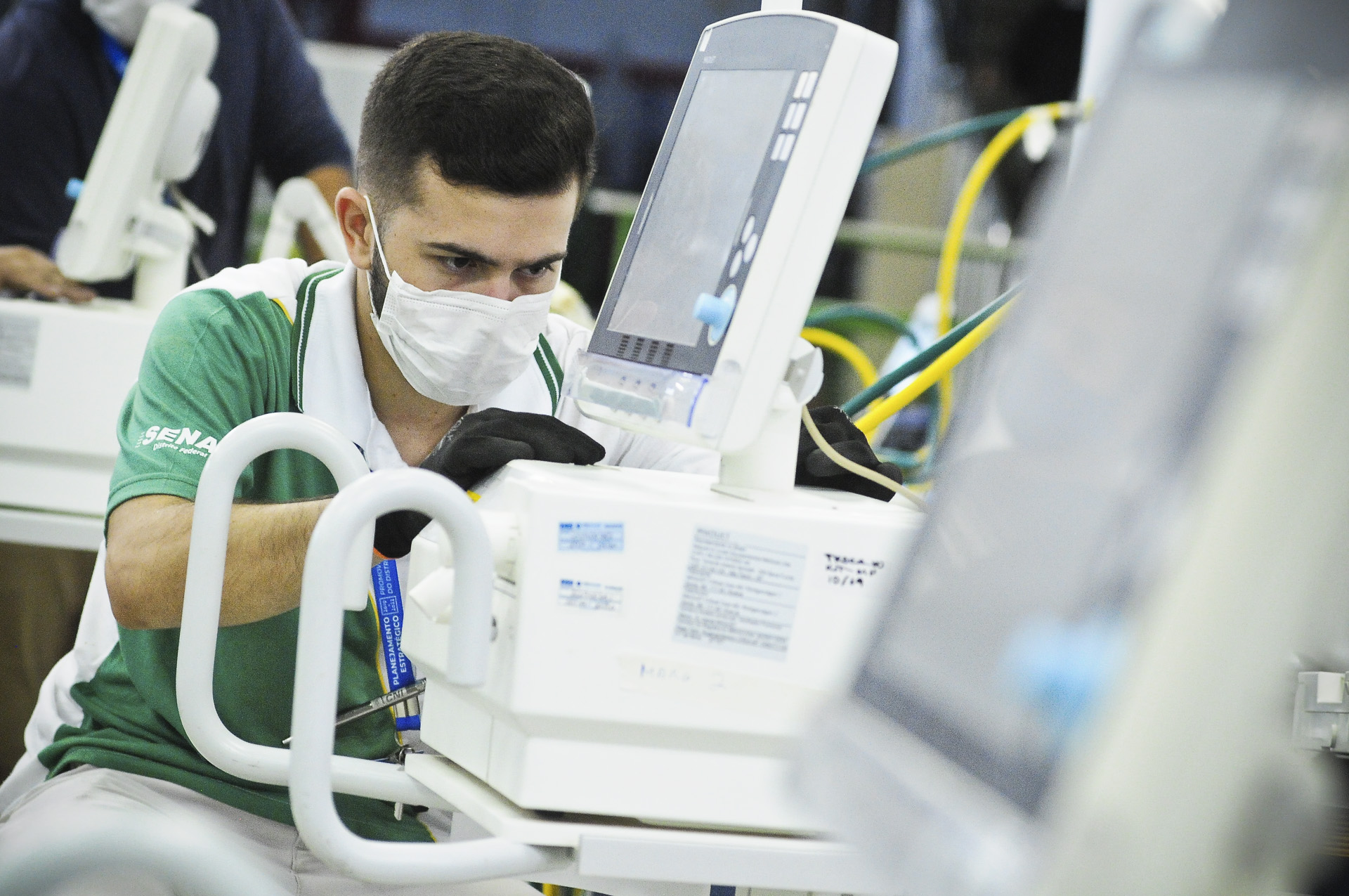 Saúde distribui respiradores produzidos pela indústria nacional