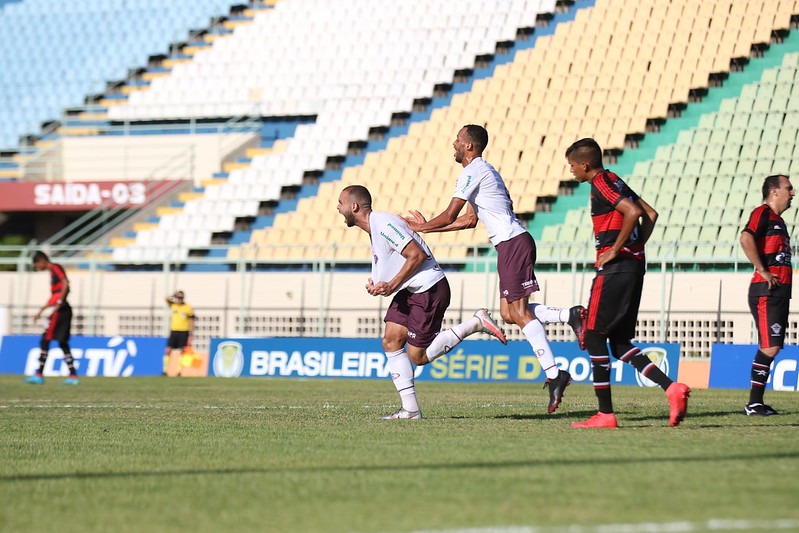 Ferroviária empata com o Atlético-CE no primeiro duelo decisivo para o acesso