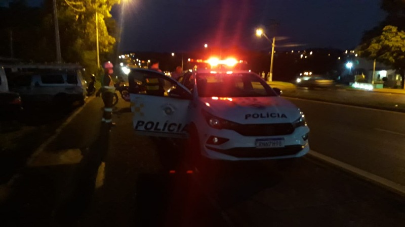 Motociclista sofre fratura grave após acidente no acesso ao Parque São Paulo