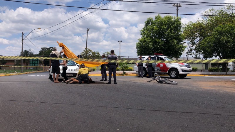 Acidente envolve ciclista e carro na Vila Xavier em Araraquara