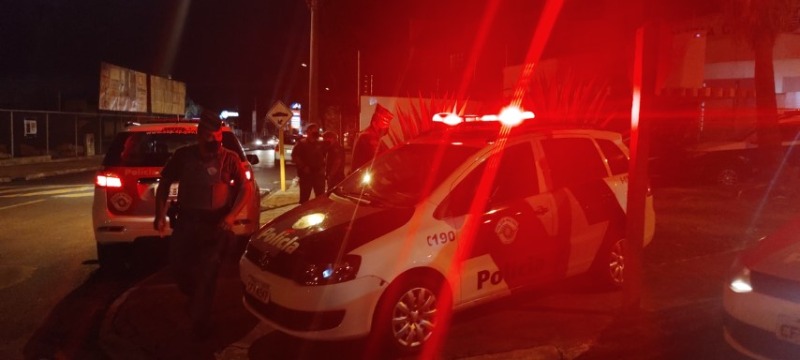 Homem é preso após espancar mulher no Victório de Santi