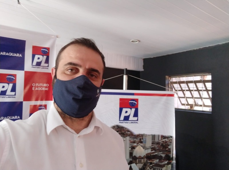 ​Filiação de Bolsonaro mexe com PL de Araraquara, até então alinhado a Edinho Silva