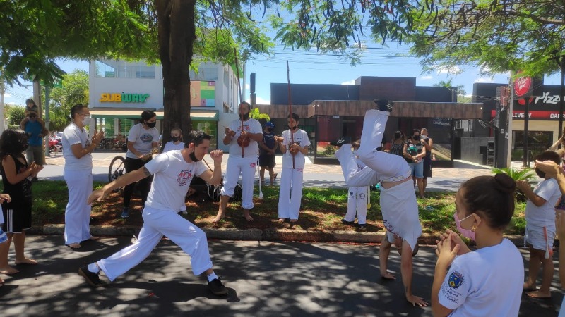 Sábado tem Festival Abadá Capoeira no Palacete das Rosas