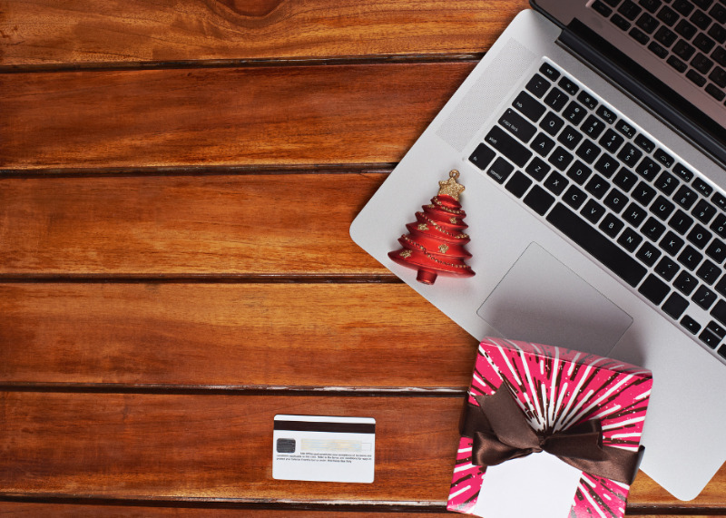 Confira os direitos do consumidor em relação a trocas e compras online durante o Natal
