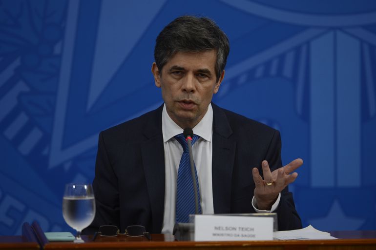 Nelson Teich deixa o cargo de ministro da Saúde