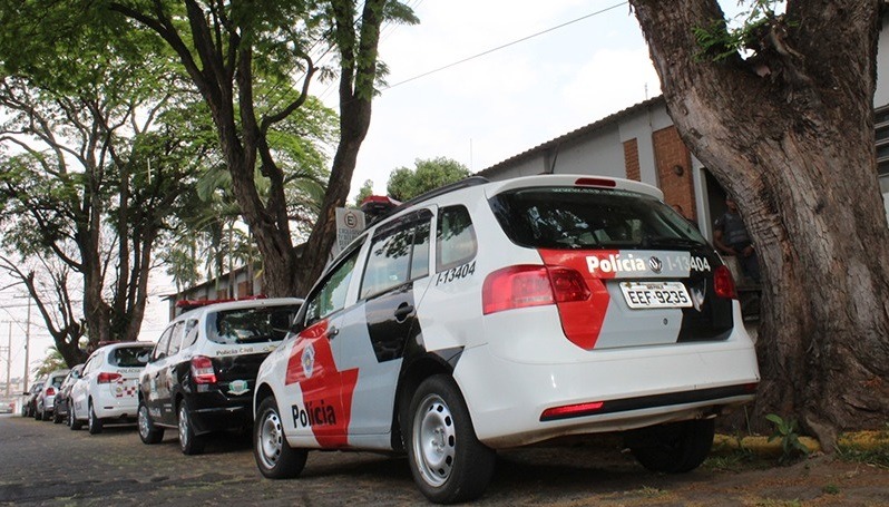 Polícia prende homem por engravidar enteada