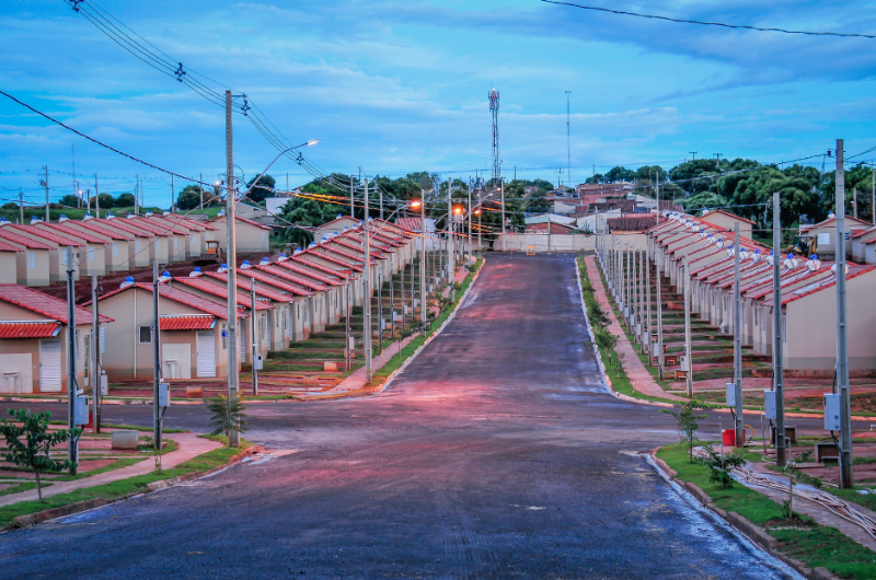 Manoel e André anunciam a liberação das obras de 84 casas da CDHU