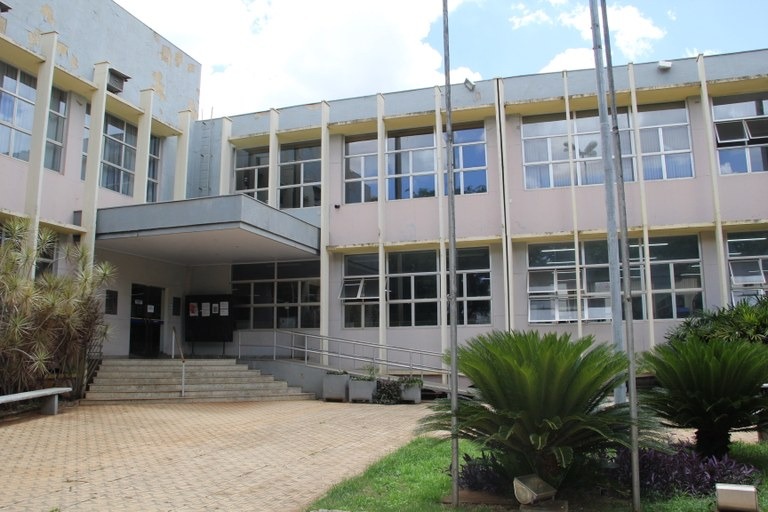 Biblioteca Municipal atende em horário especial a partir da próxima semana