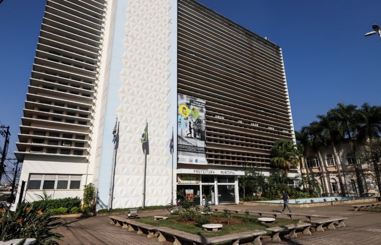 Prefeitura propõe reajuste de 10% parcelado e Sismar fará nova assembleia