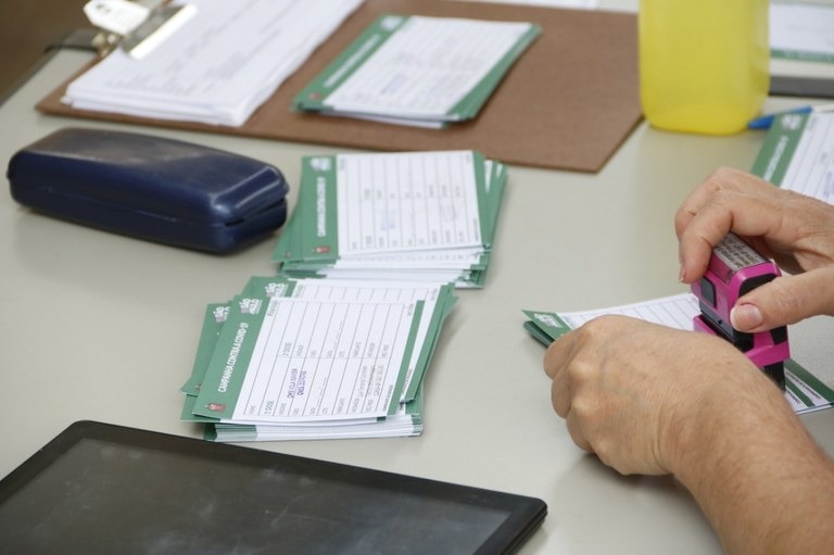 Passaporte da vacina é constitucional e juridicamente válido, diz advogado