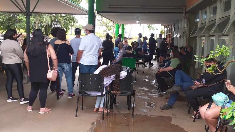 ​Primeiro dia do “Gripário” da Unimed é marcado por fila e reclamações