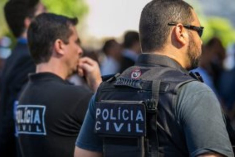 Governo de SP autoriza atividade delegada para policiais civis